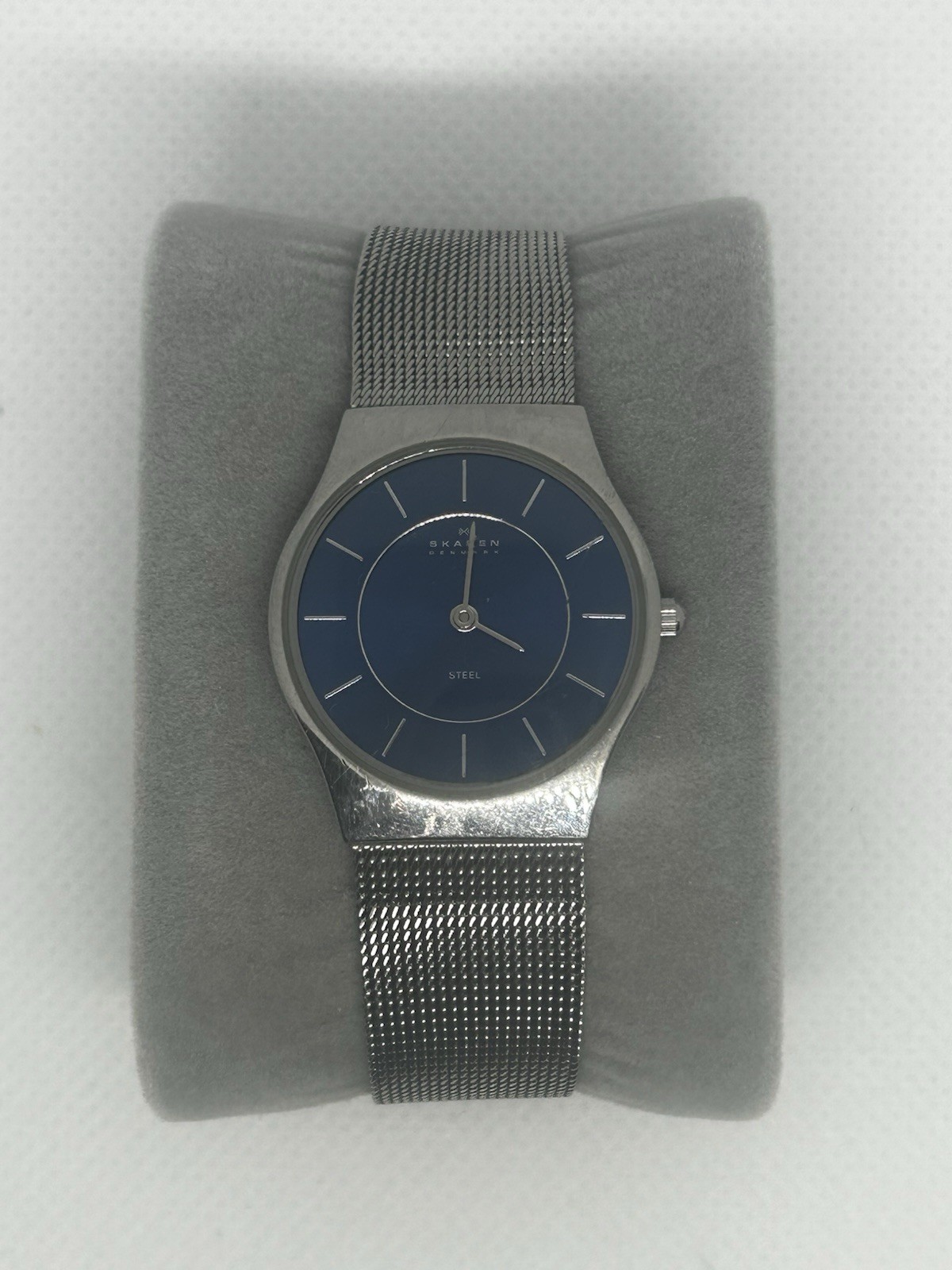 Skagen Denmark 233SSN Ultra Slim Vintage Blue Dial Mesh Quartz – Honest Wear⁠