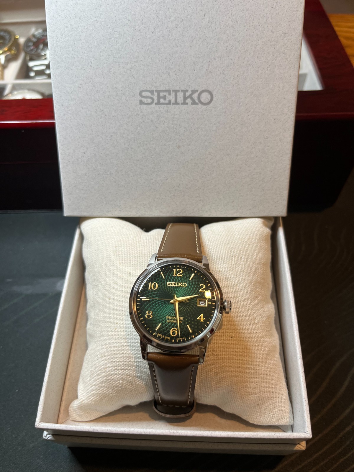 Seiko Presage Green Men’s Watch – SRPE45J. With extra bracelet (SS Oyster).