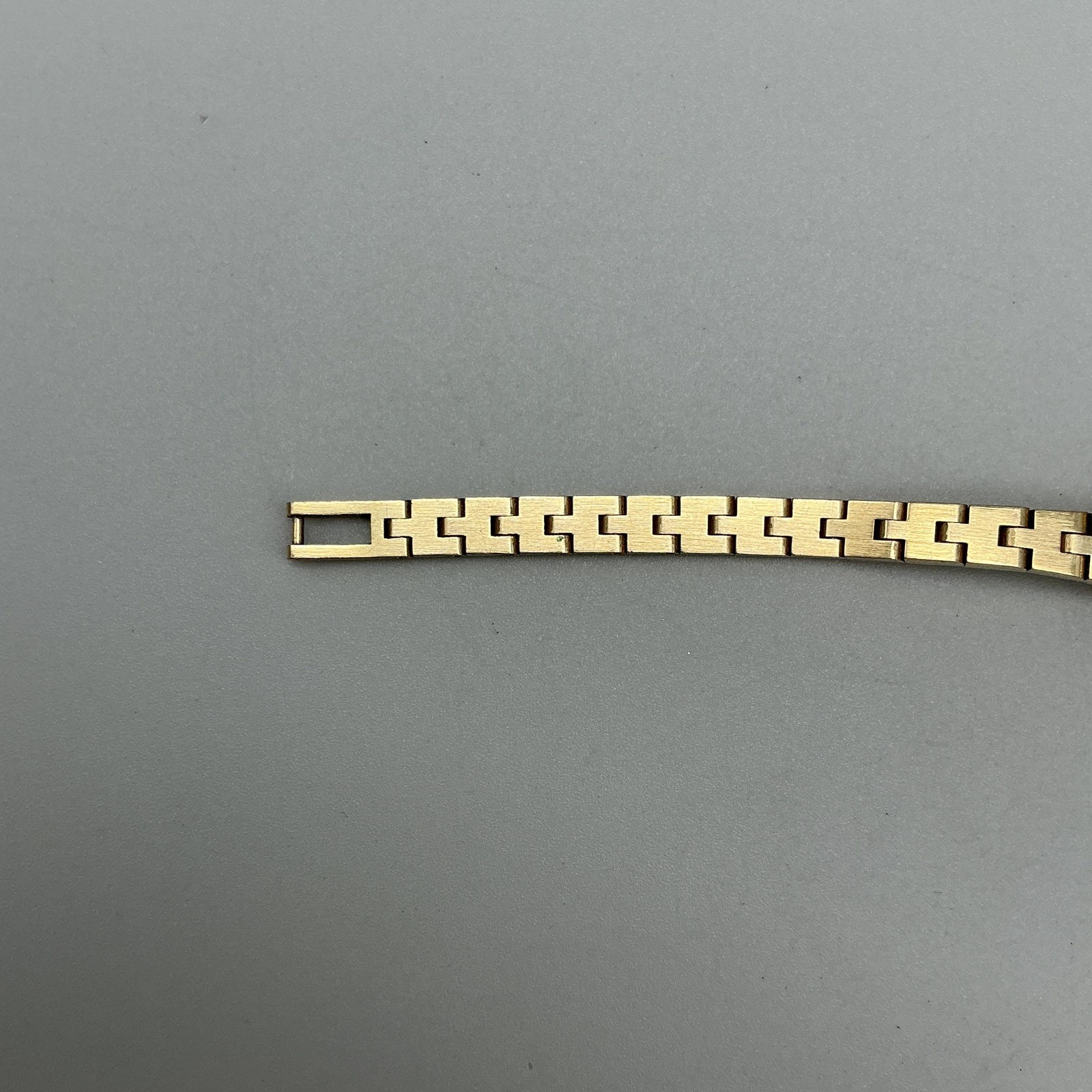 Jules Jurgensen Womens Watch 19mm White Dial Gold Tone Diamond New Battery 7.25″