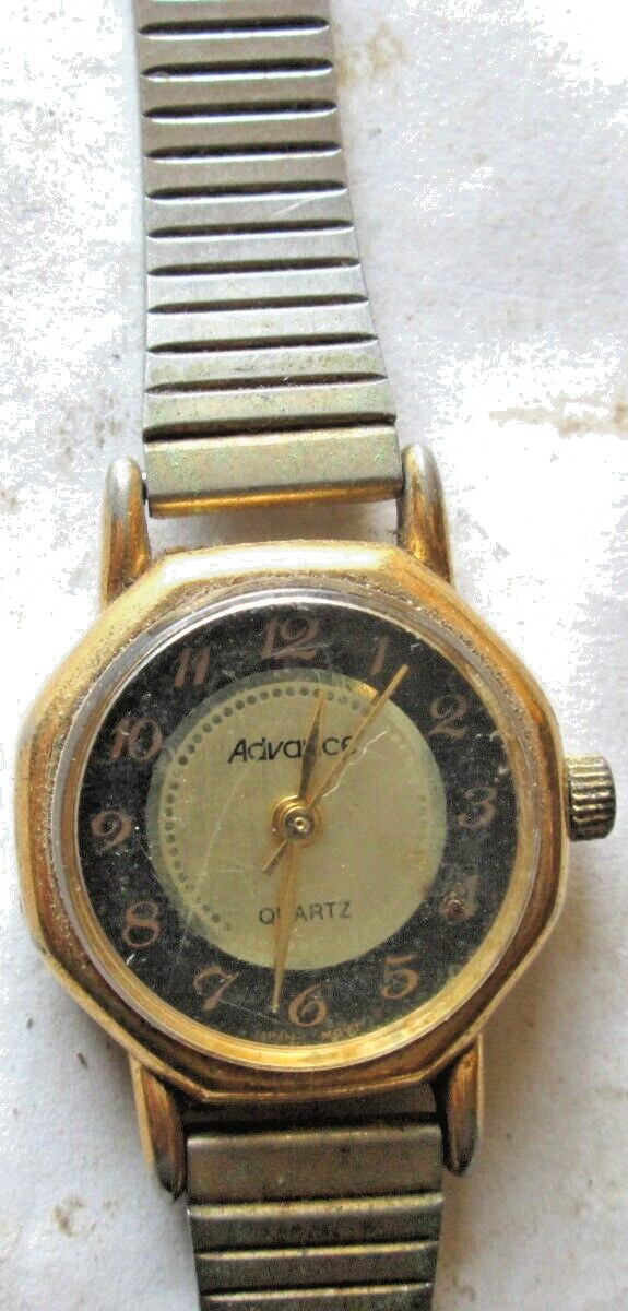 VINTAGE WORKING ADVANCE QUARTZ LADIES 21.5MM ANALOG, NEW BATTERY,