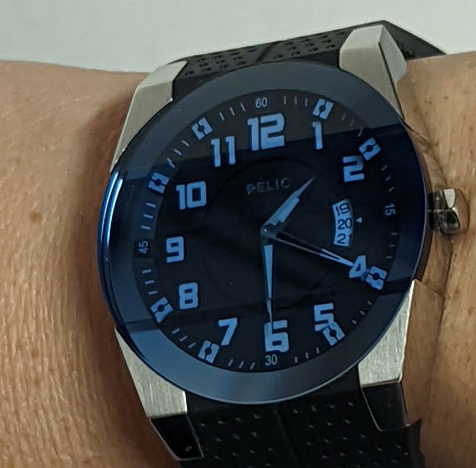 RELIC Wrist Watch 50 Meters-165 Feet Deep Blue Angular Face Black Band Men Works