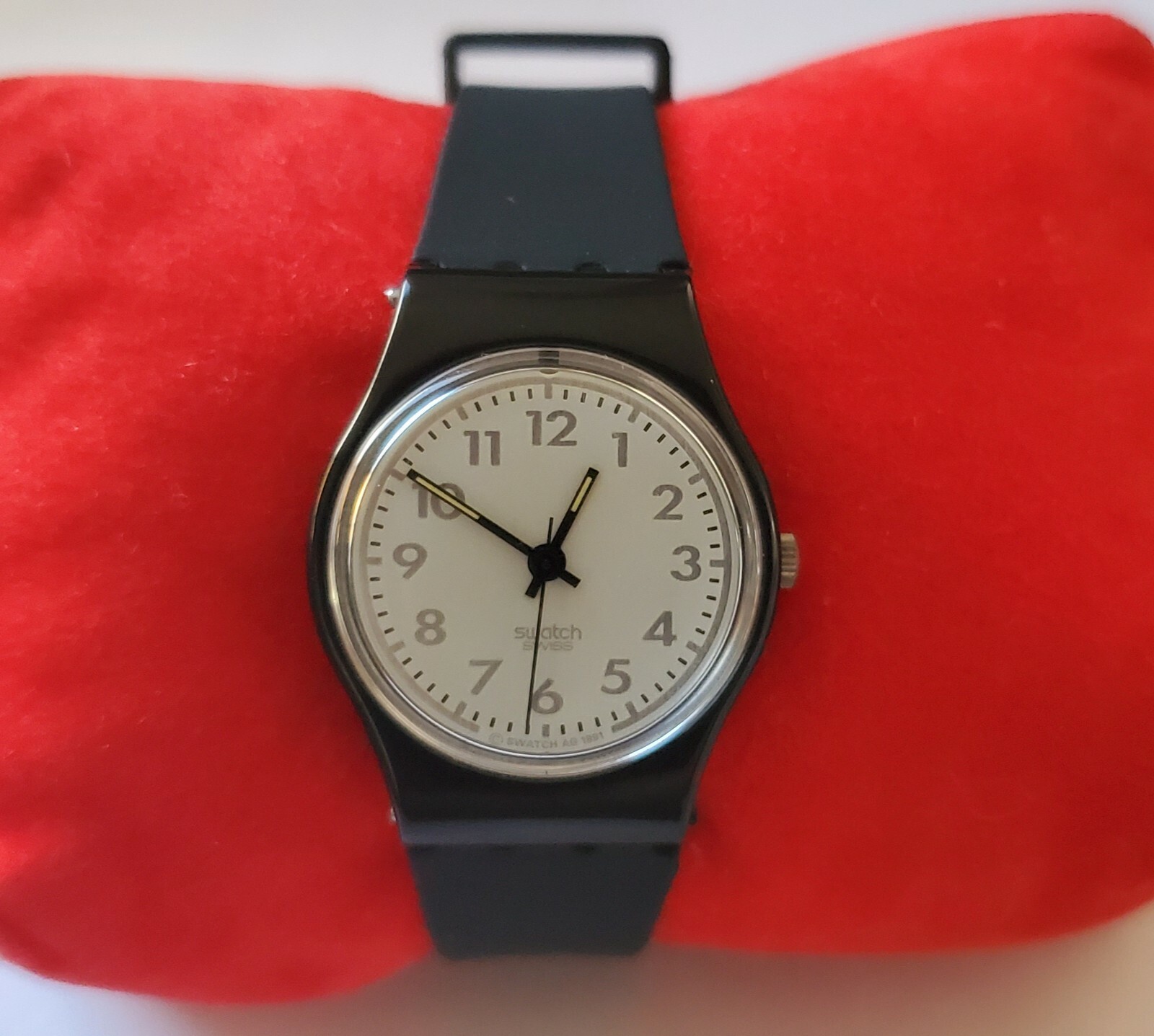 SWATCH “Investment” 1991 womens girl teen LB129 80’s vintage fashion WORKs