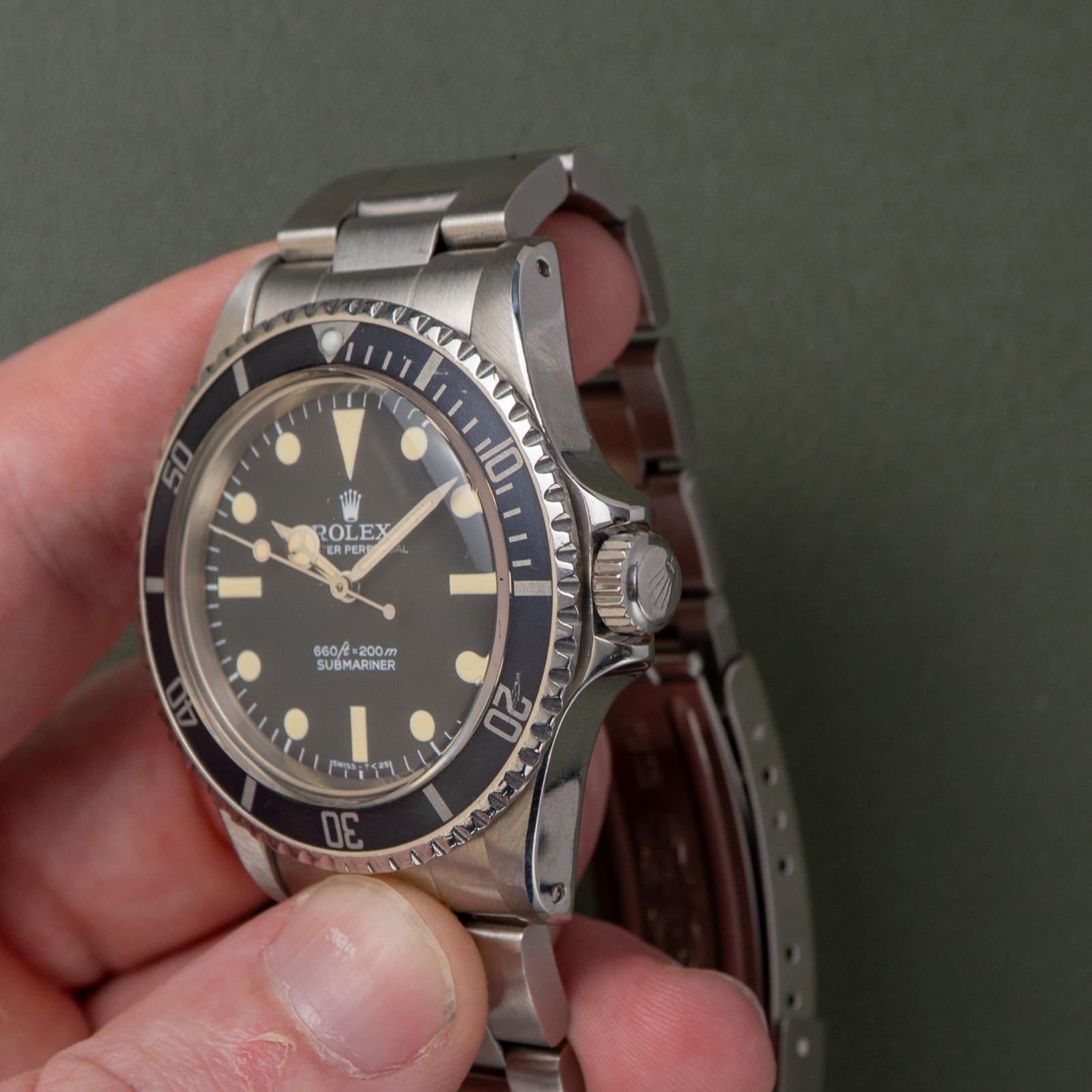 Rolex Submariner Ref. 5513 – Box and Papers – 1977