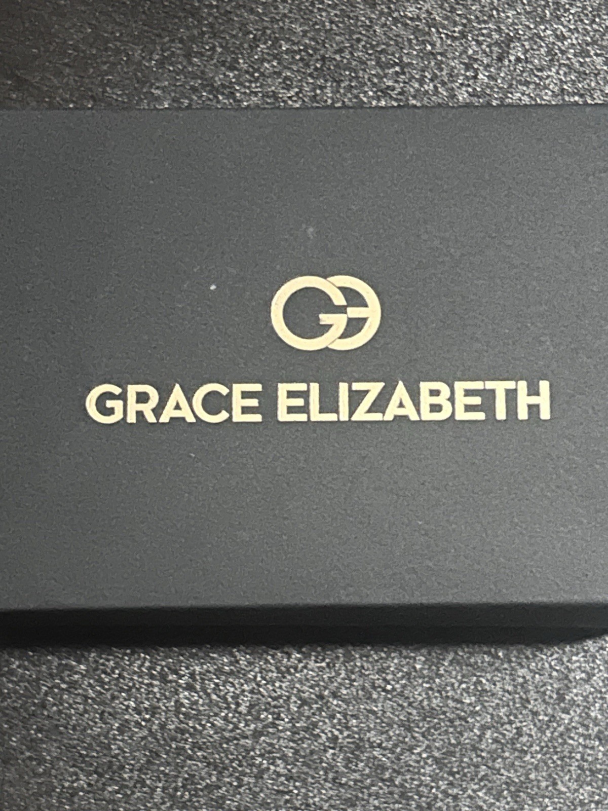 Grace Elizabeth Men and Women’s Quartz Watch Golden Never Worn