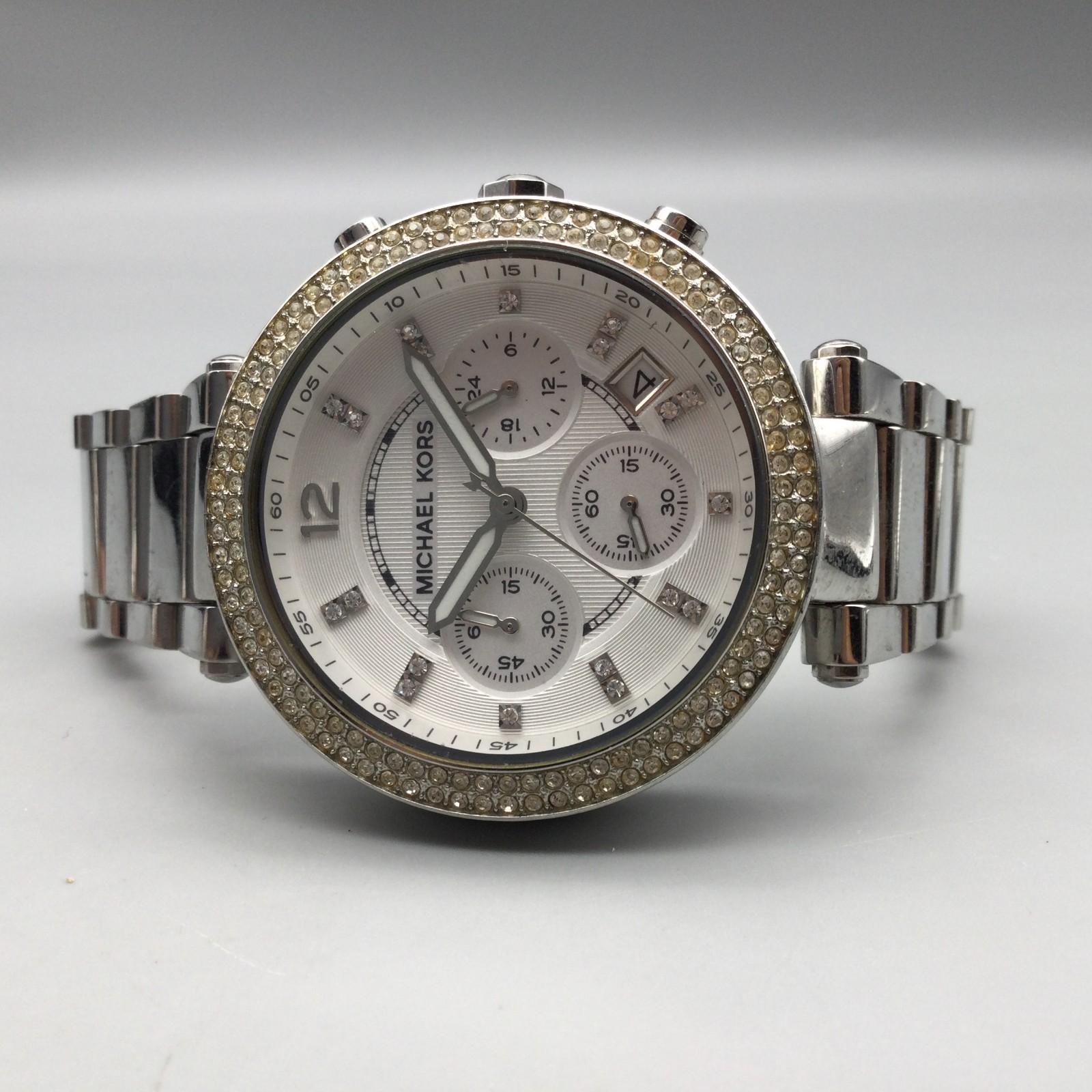 Michael Kors Watch Women MK-5353 Pave Silver Tone Date New Battery 6.5″
