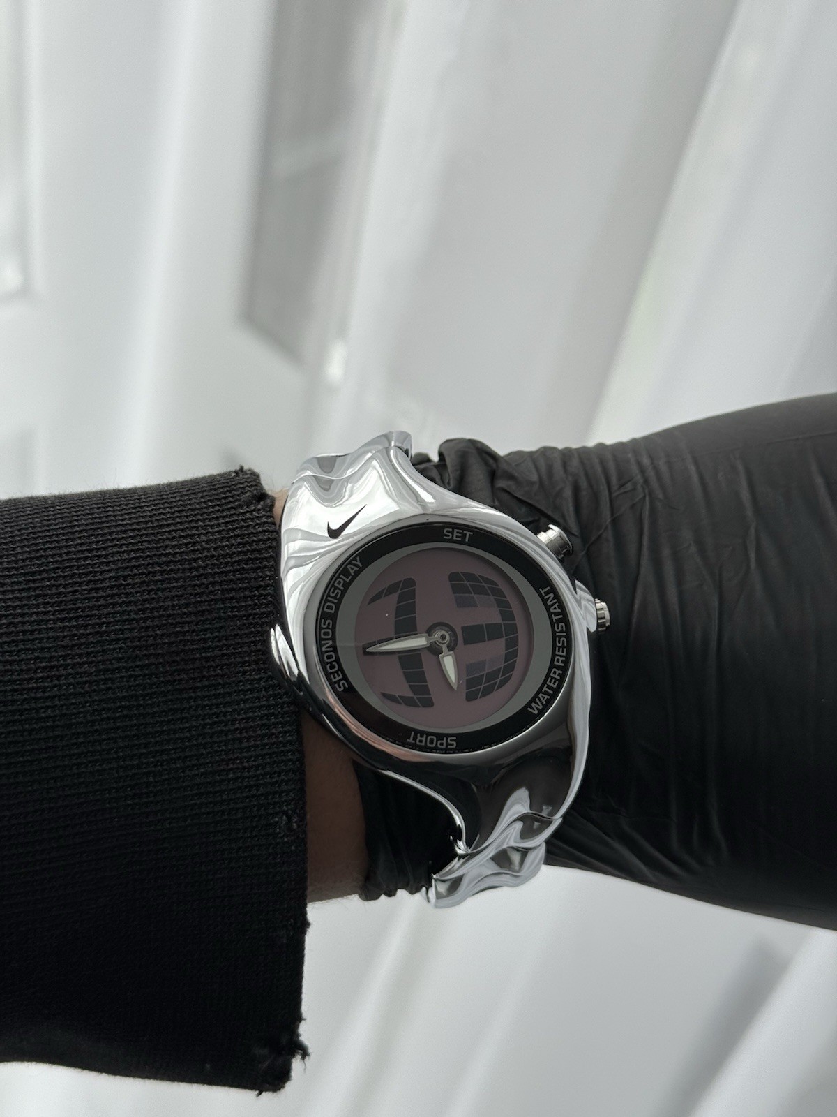 Retro Style Nike Triax Metal Steel Watch Hype Y2K Avantgarde Retro Silver Chrome