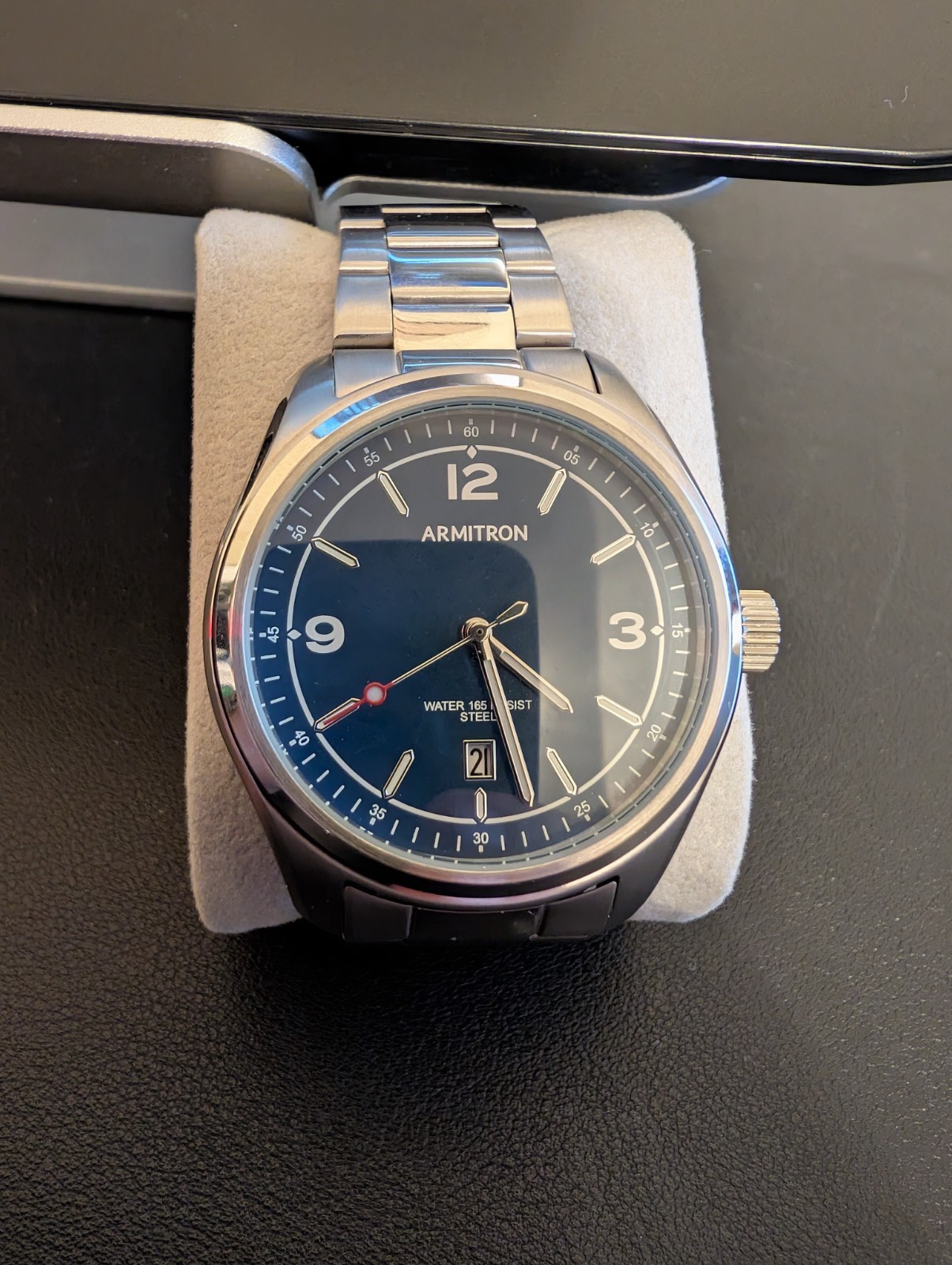 Armitron Mens Watch Blue Dial Stainless Steel Date Quartz Ref 20/5497SV Working