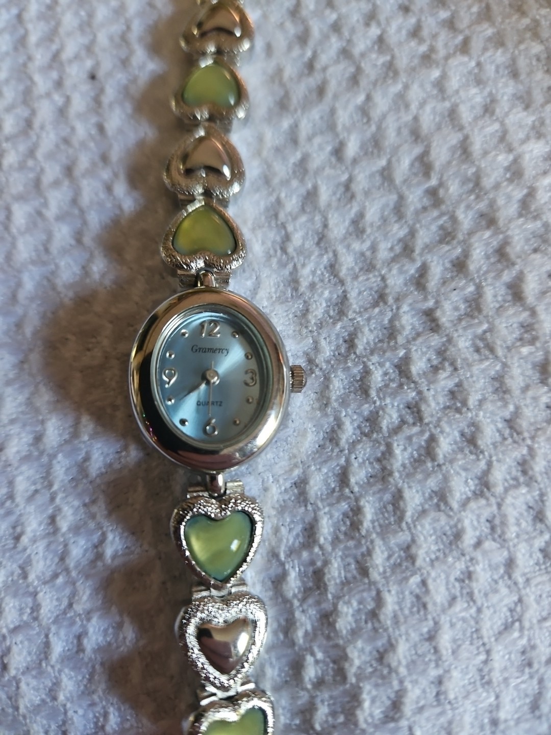 Gramercy CT1287 Women’s Quartz Dress Watch Silver Tone Hearts Band Blue Dial