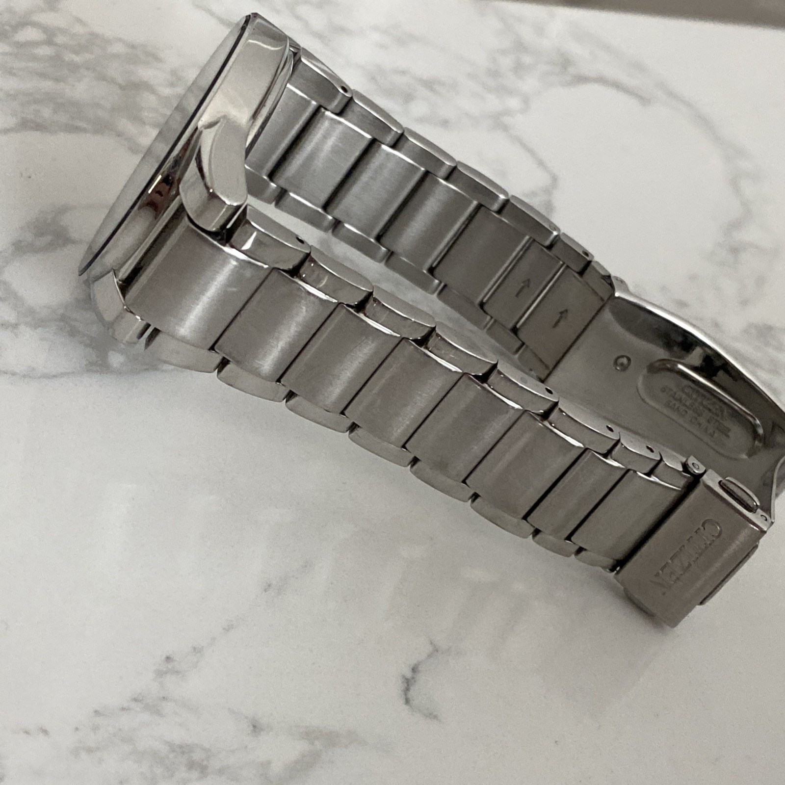 Citizen Axiom AU1060-51E Eco drive Stainless Silver tone Modern Sleek Watch