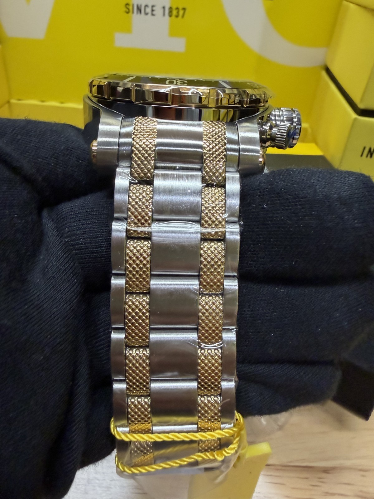 Invicta Coalition Forces Night Hawk – Model 49224 | Two-Tone Gold/Steel with Gol