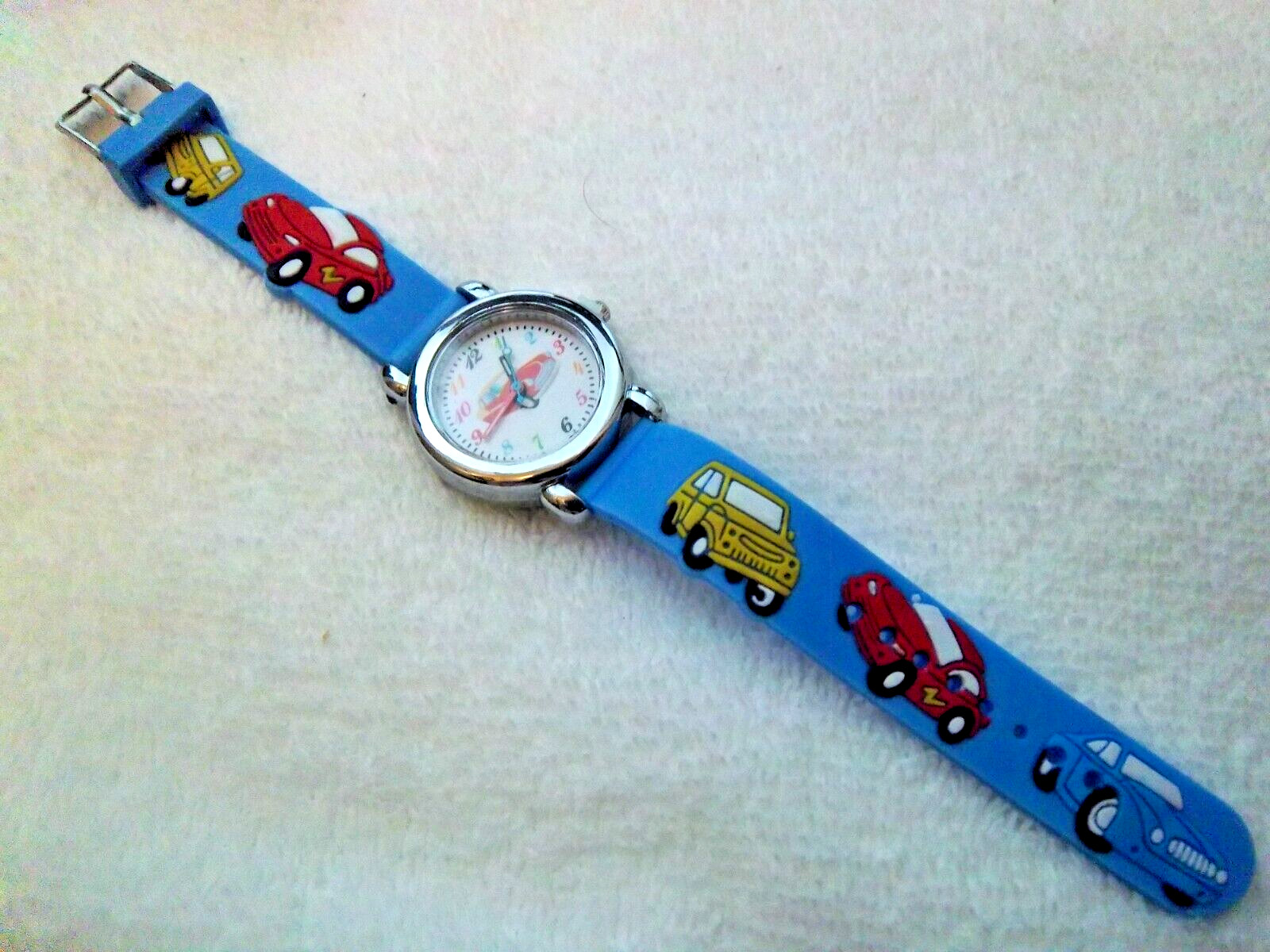BOYS, GIRLS, KIDS, CHILDRENS, Round Dial Quartz CAR Watch/NEW IN PLASTIC WRAP