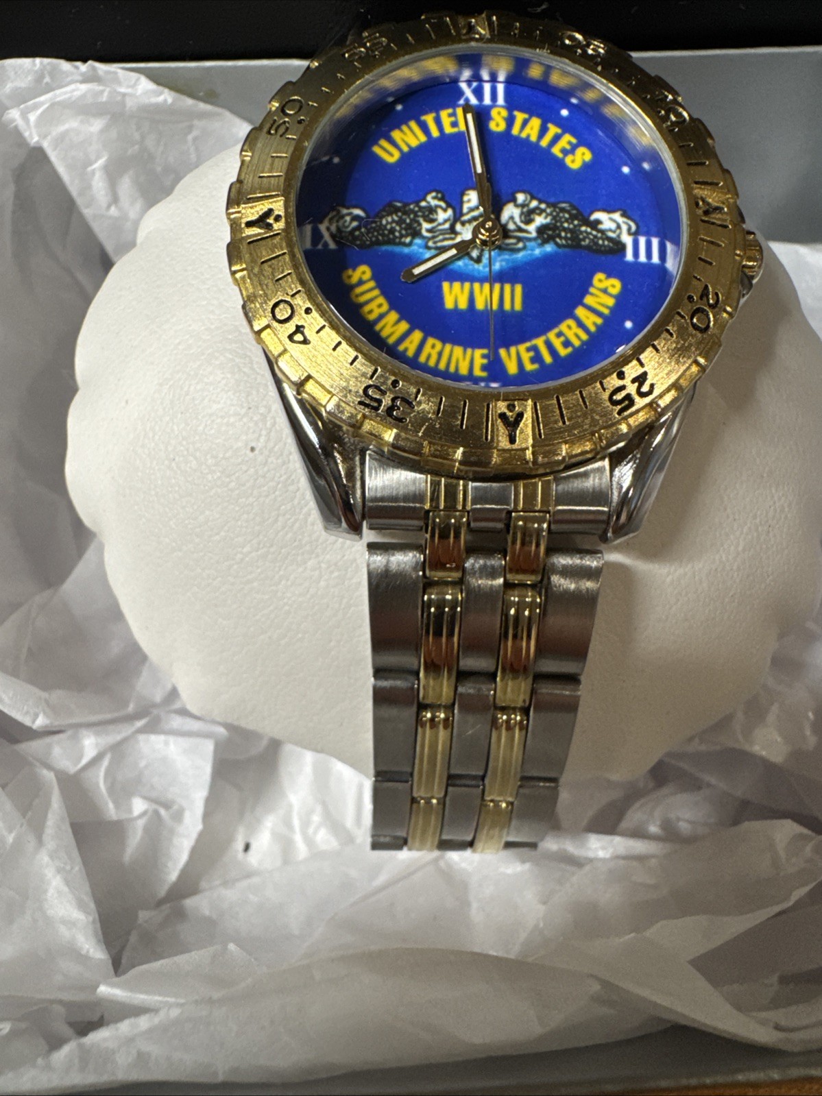 Vintage United States WWII Submarine Veterans Gold And Silver Tone Watch. Works