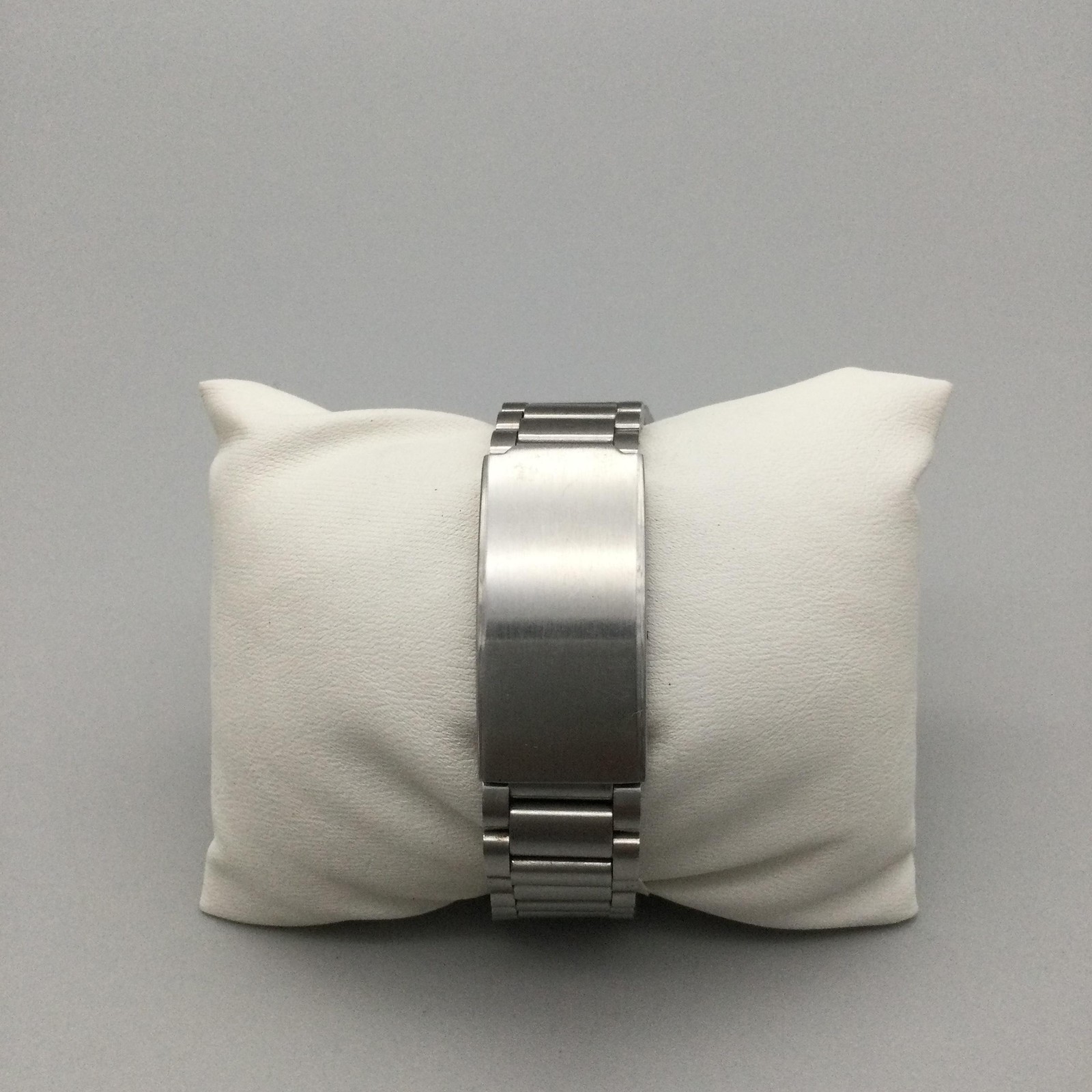 United States Canada Mens Watch 40mm Silver Tone Day Date New Battery 6.25″