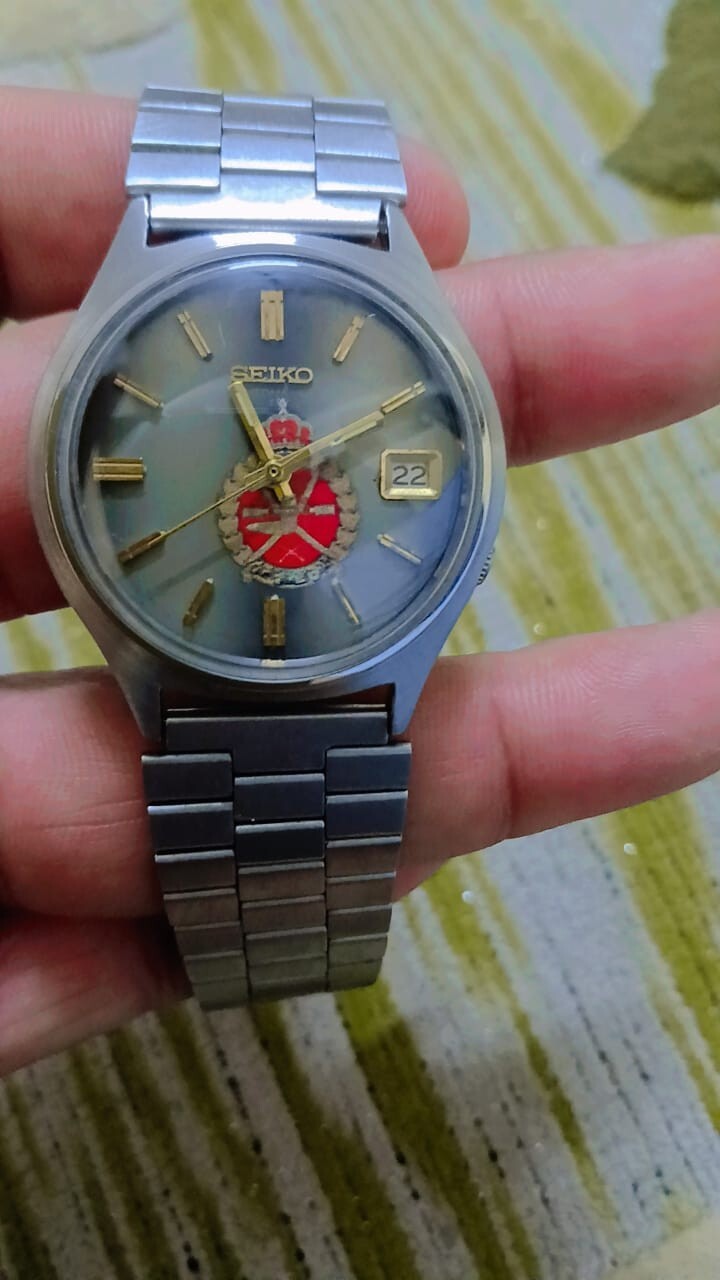 Rare! Seiko 5 Vintage Men’s watch Special Edition for HM Sultan Qaboos Auto each