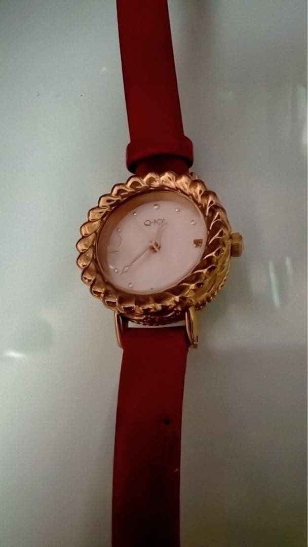 Q pot. Wristwatch Rose Gold Red