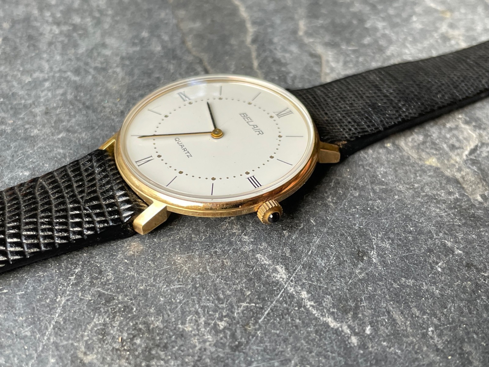 RUNS NOS Never Worn Vintage Belair Quartz Men’s Watch New Bat Classic Sleek Vtg