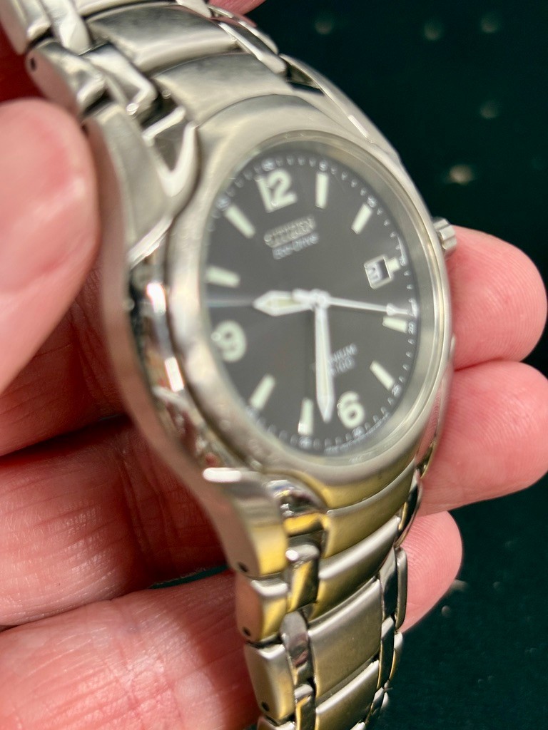 Vtg. Citzen Eco-Drive 391021302 Wrist Watch S-MP-N9 Titanium WR100 Japan works