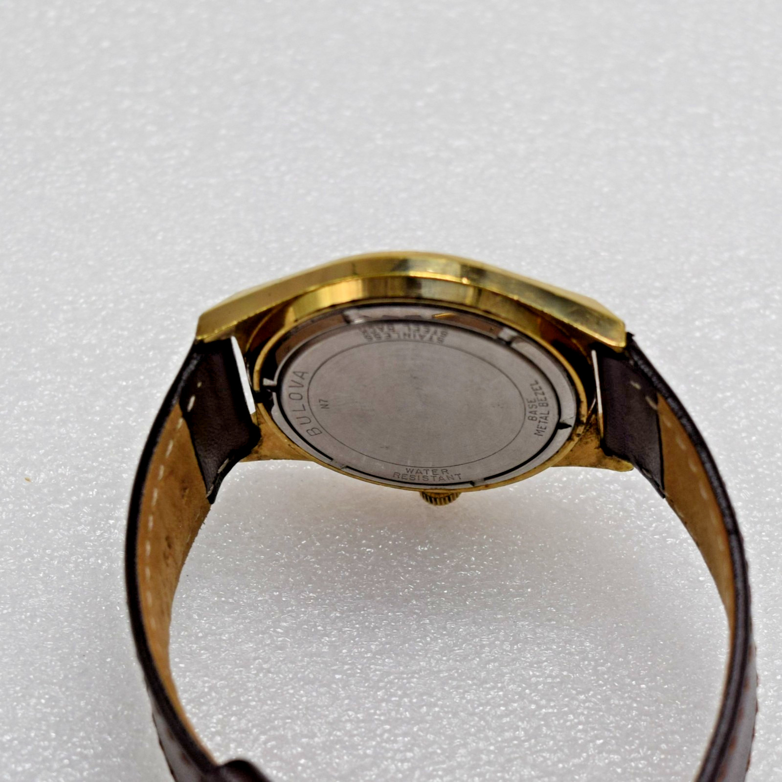 Vintage 1977 Bulova Accutron 35mm Gold Tone Men’s Swiss Quartz Watch-New Band