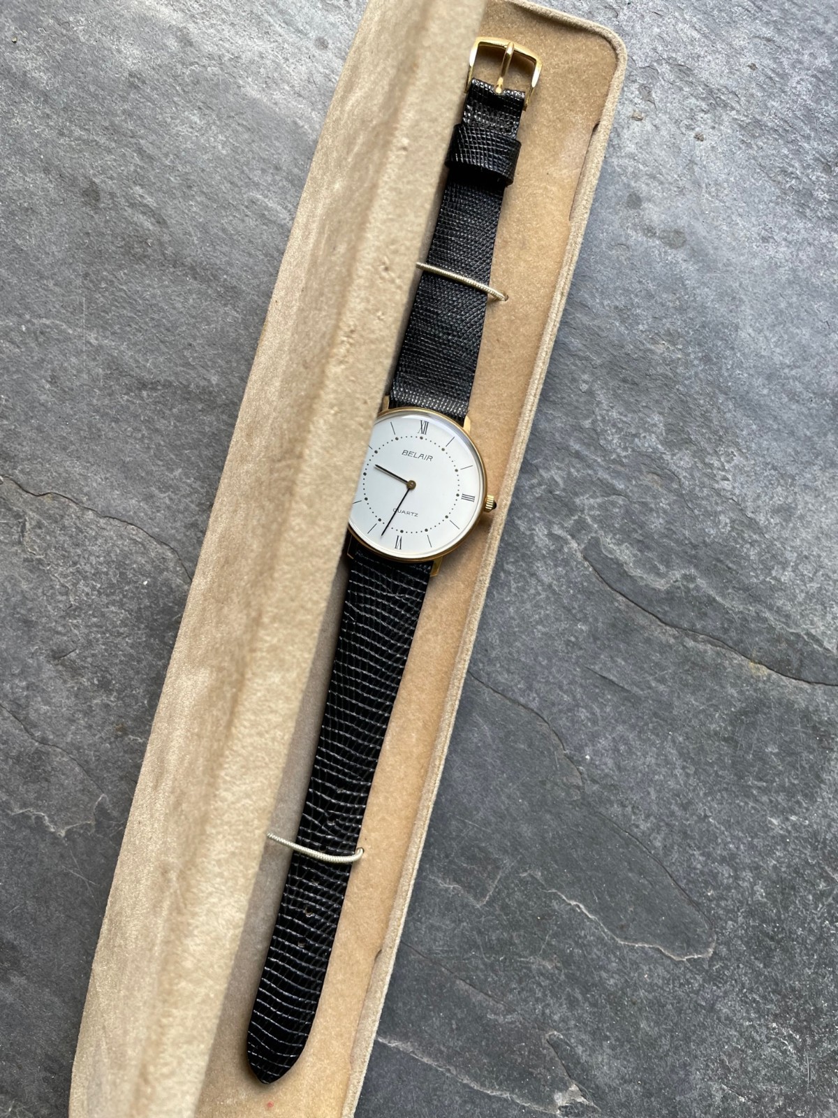 RUNS NOS Never Worn Vintage Belair Quartz Men’s Watch New Bat Classic Sleek Vtg
