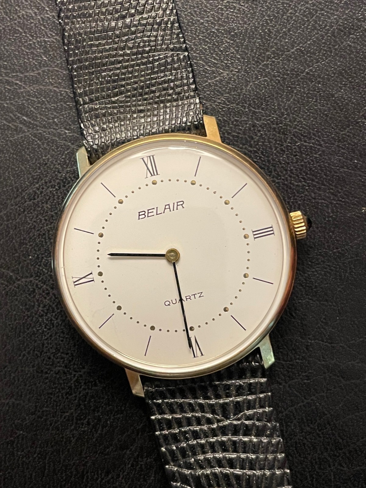 RUNS NOS Never Worn Vintage Belair Quartz Men’s Watch New Bat Classic Sleek Vtg