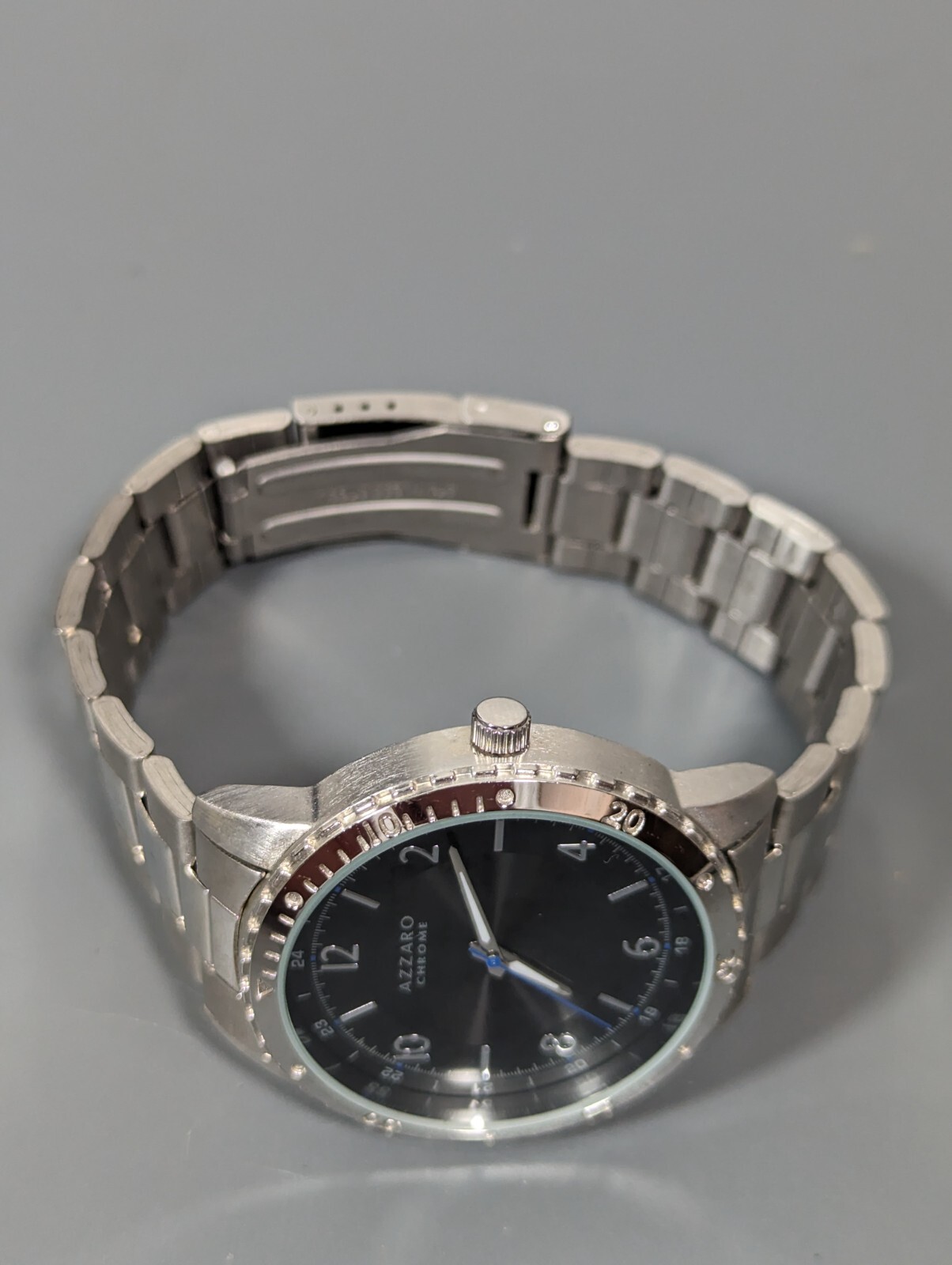 Mens Azzaro Chrome Black Dial Round Silver Tone 45 mm Stainless Steel Band Watch
