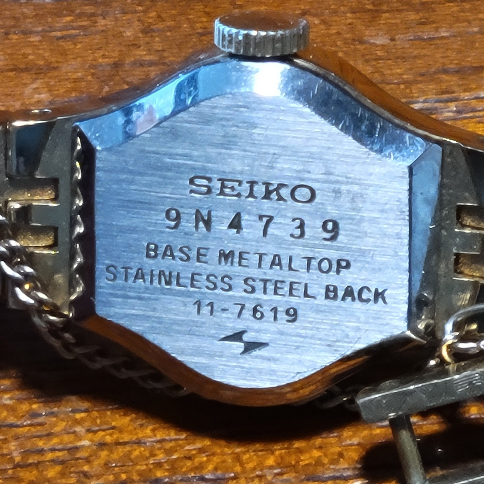 Vtg Seiko Ladies Gold Tone Mechanical 17 Jewel Watch 11-7619