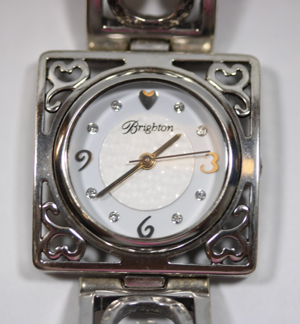 PRETTY BRIGHTON «IRVINE» SHINY SILVER PLATED QUARTZ WATCH MOP CRYSTAL WORKS