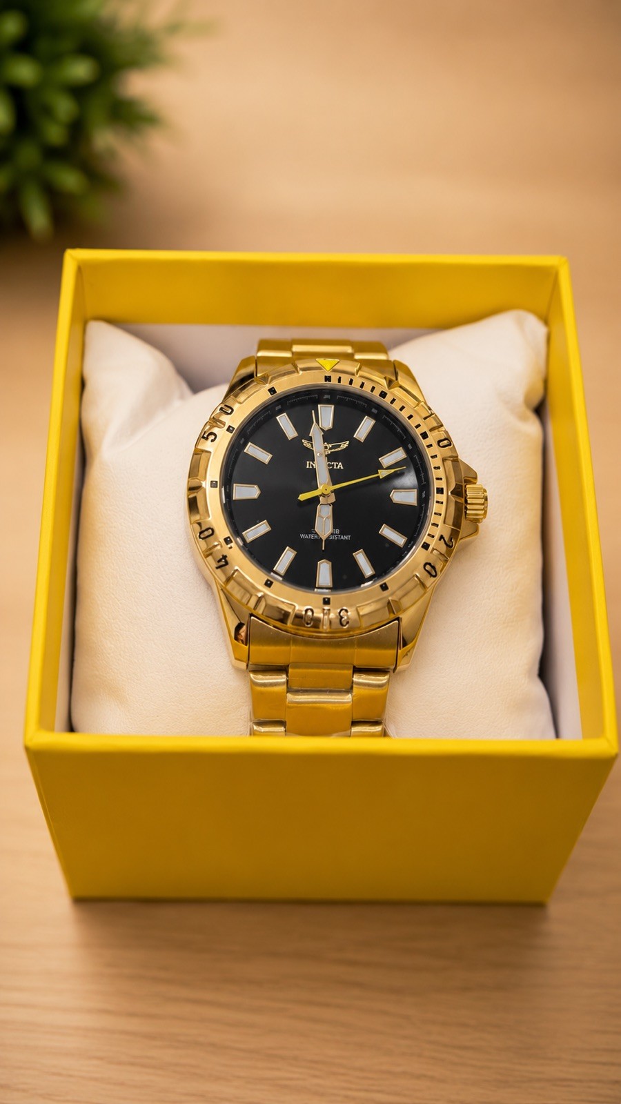 69032 – Invicta Specialty I by Invicta Men’s Watch – 42mm, Gold (69032)