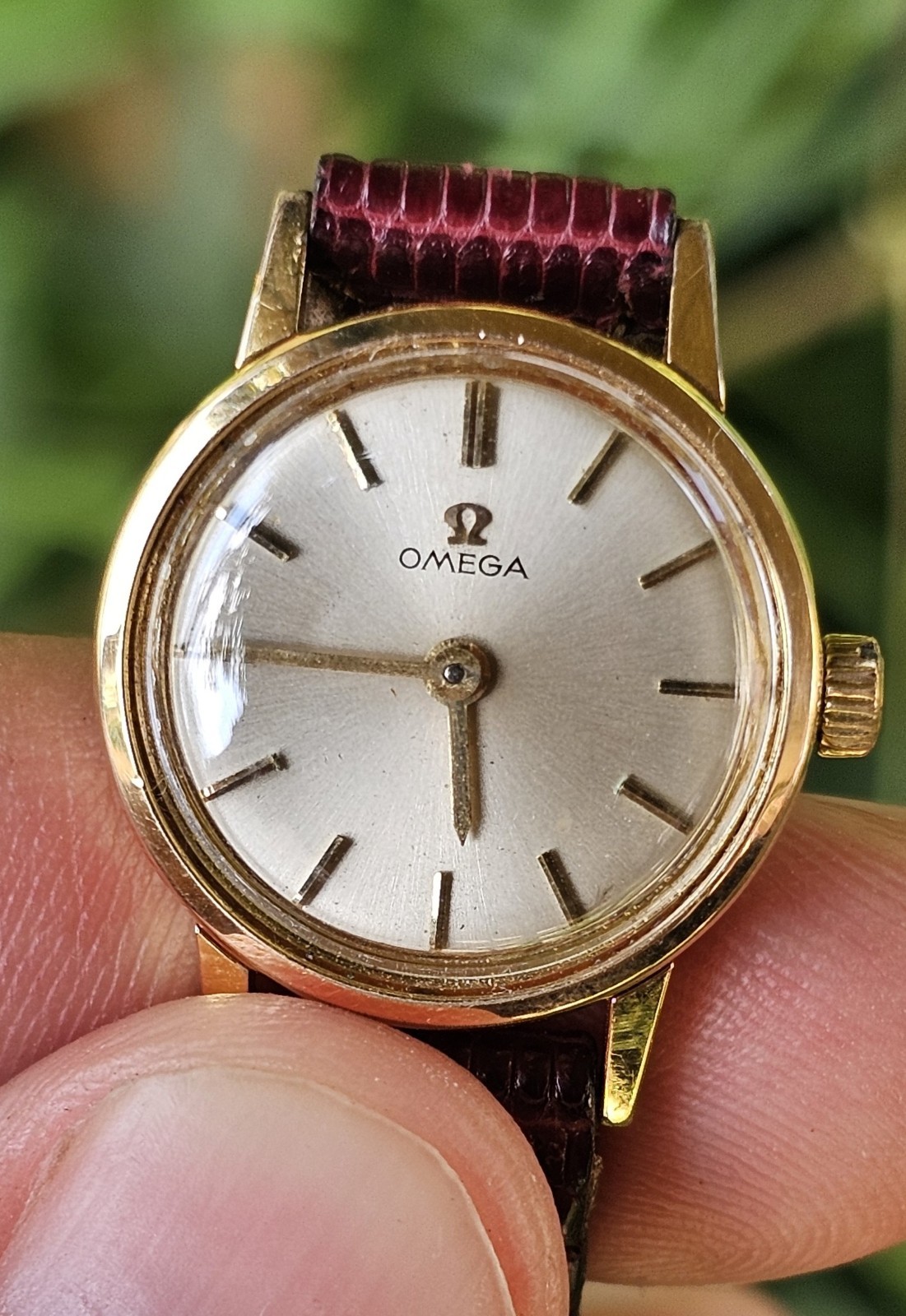 Vintage OMEGA Ladies Luxury Watch Cal.625 Manual Wind — Serviced & Running