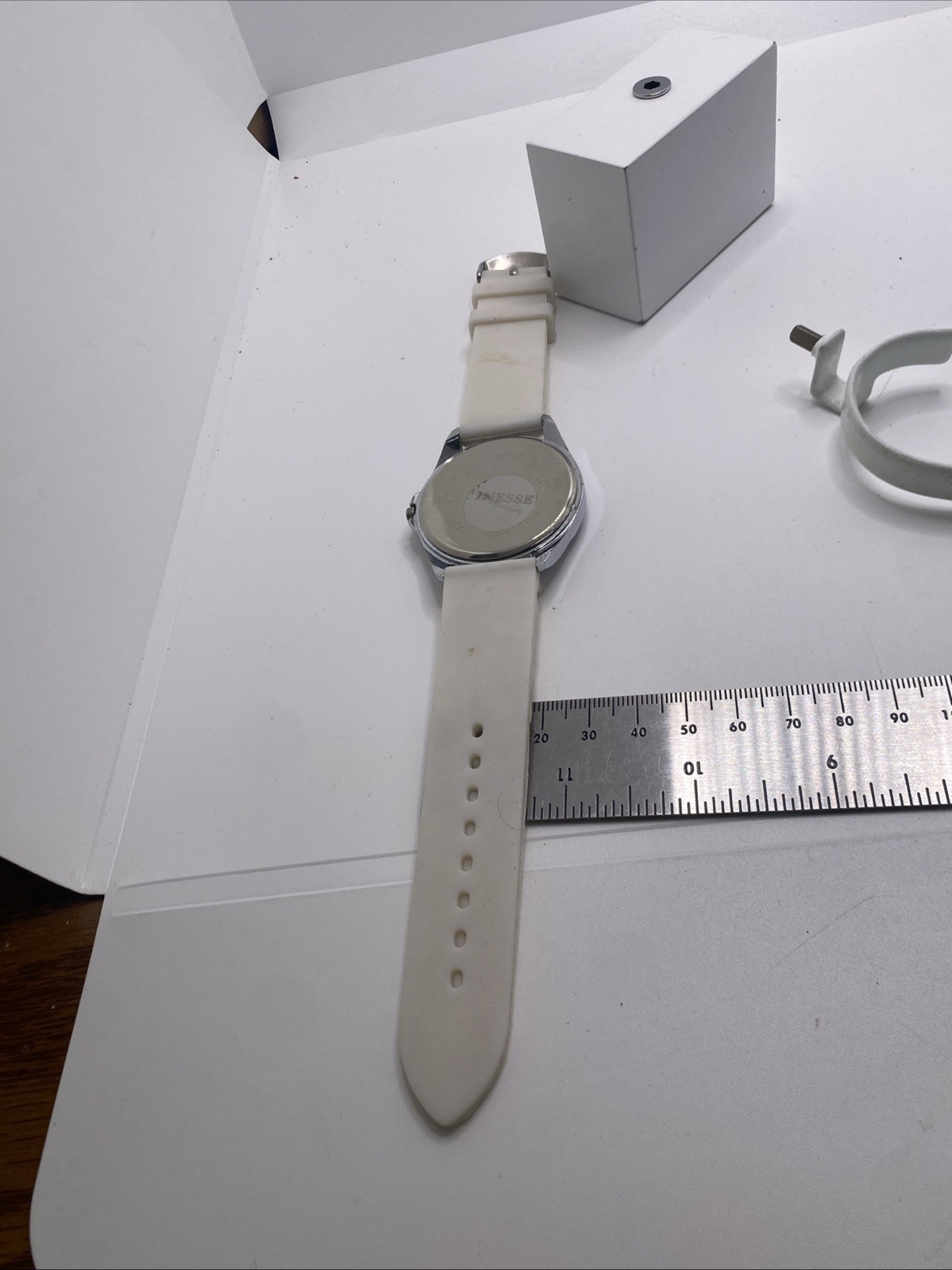 Vintage Finesse Womens Silver Tone Quartz Watch Works New Battery