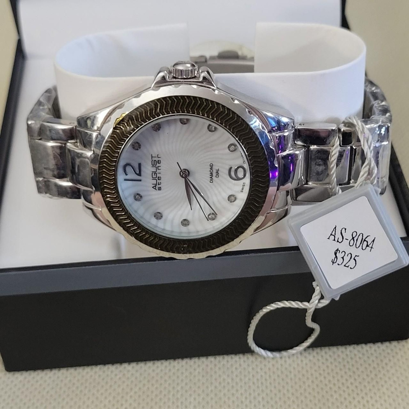 No-brand Women’s Silver and White Watch