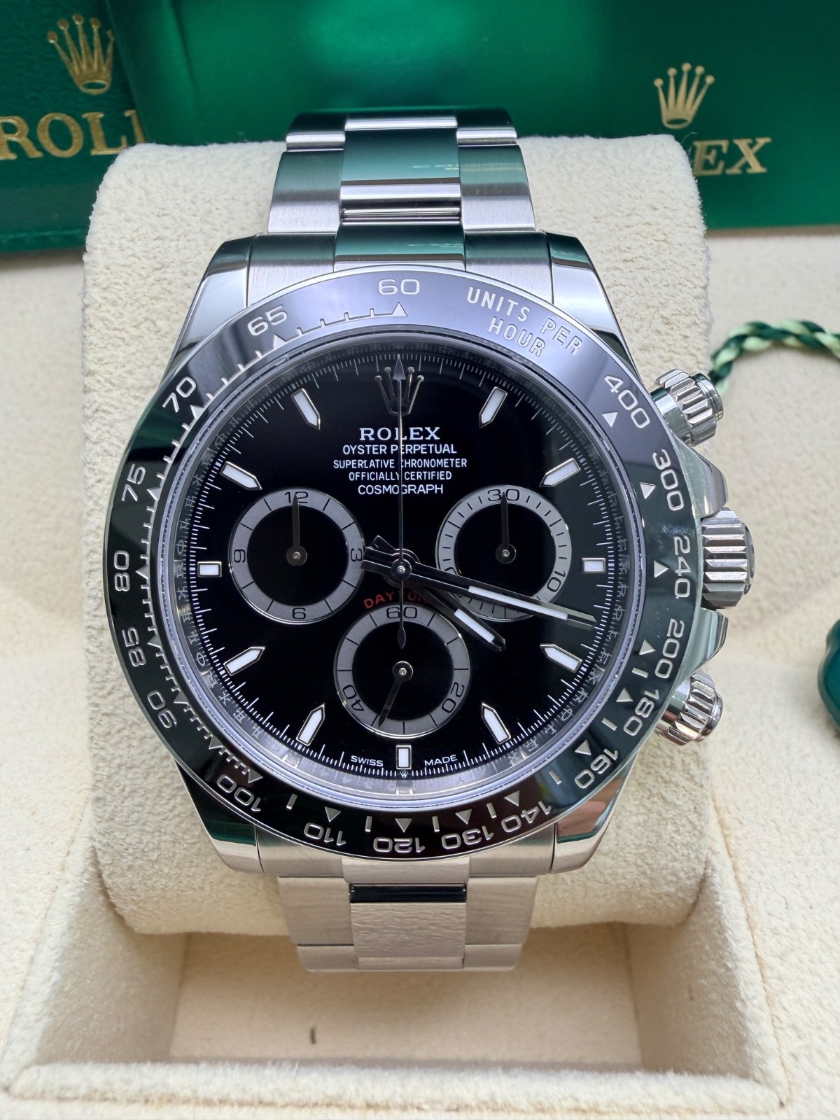 Rolex Cosmograph Daytona 126500LN Silver Oyster Bracelet w/ Black Bezel warranty