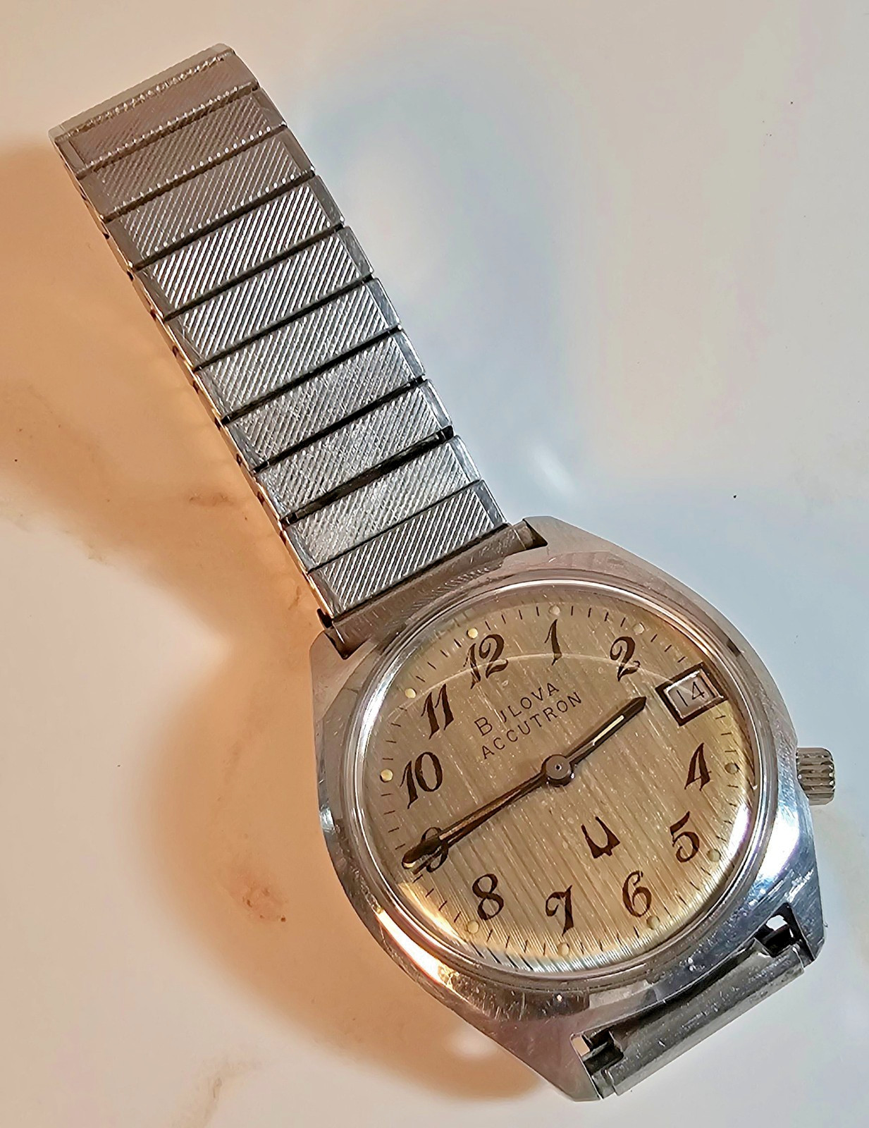 Bulova Accutron 1977 Stainless Steel N7 Mens Date Anniversary Watch Running