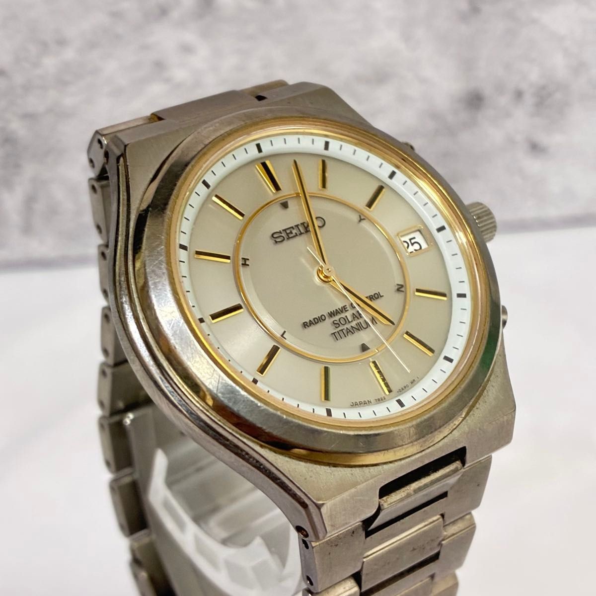 SEIKO Wristwatch 7B22 0AF0 Radio Solar Titanium Gold