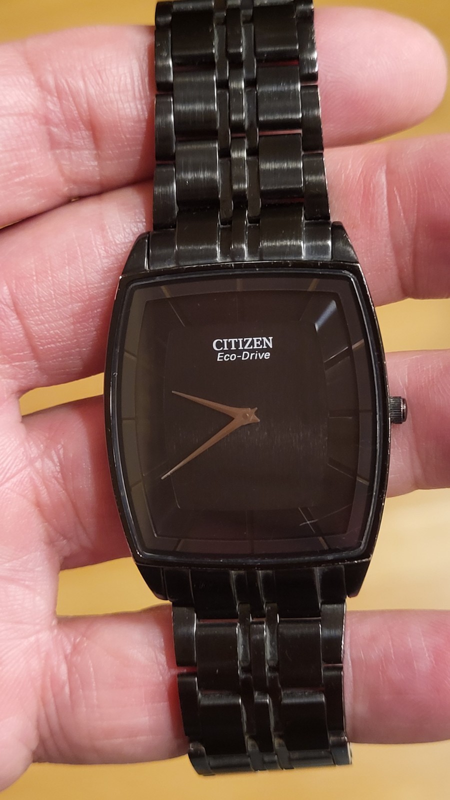 Citizen AR3025-50E Citizen Stiletto Eco-Drive AR3025-50E Ultra-Thin Tonneau
