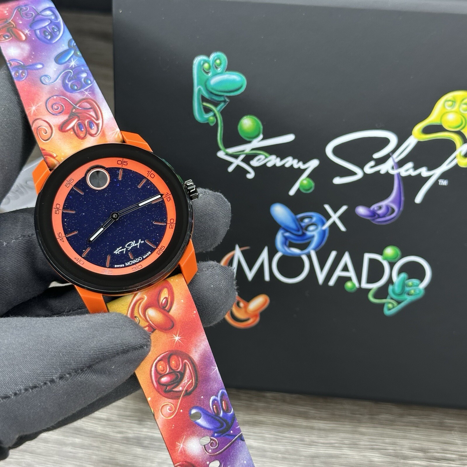 NEW✅LIMITED✅ MOVADO X KENNY SCHARF Artist Series Signature Orange Silicone Watch