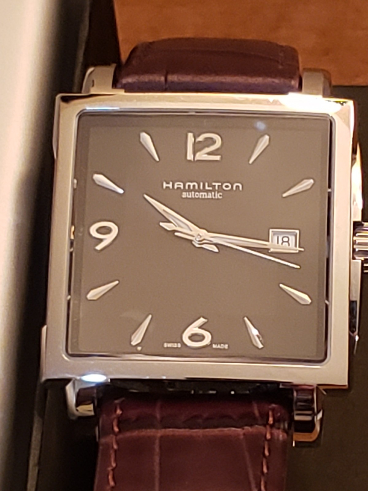 Hamilton Jazzmaster Square H324150 Automatic Black Watch-Full Set W/Box & Papers