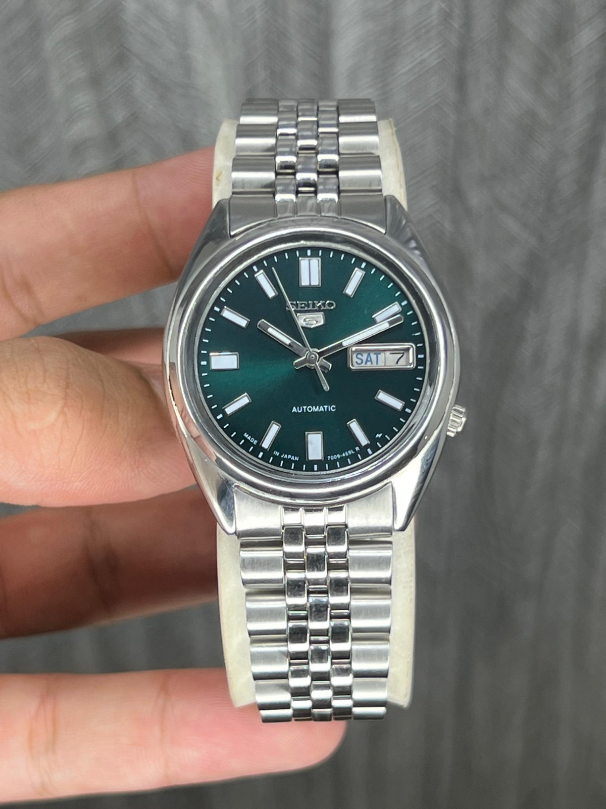 Vintage Seiko 5 7009 Automatic Men’s Day/Date