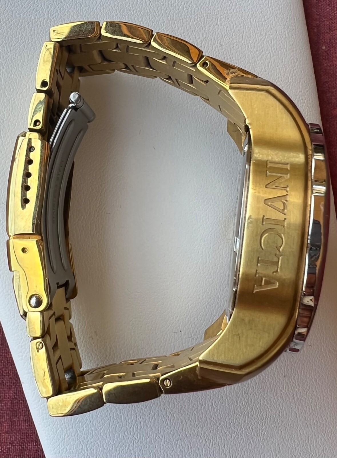Women’s Invicta Pro Diver Chronograph Gold Plated Steel Watch 38 mm Model 15033
