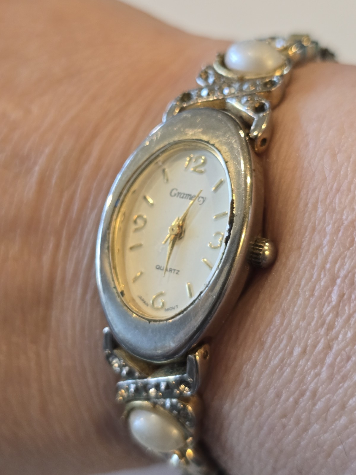 Running Gramercy Women’s Quartz Watch Stretch Band Faux Moonstone Rhinestone