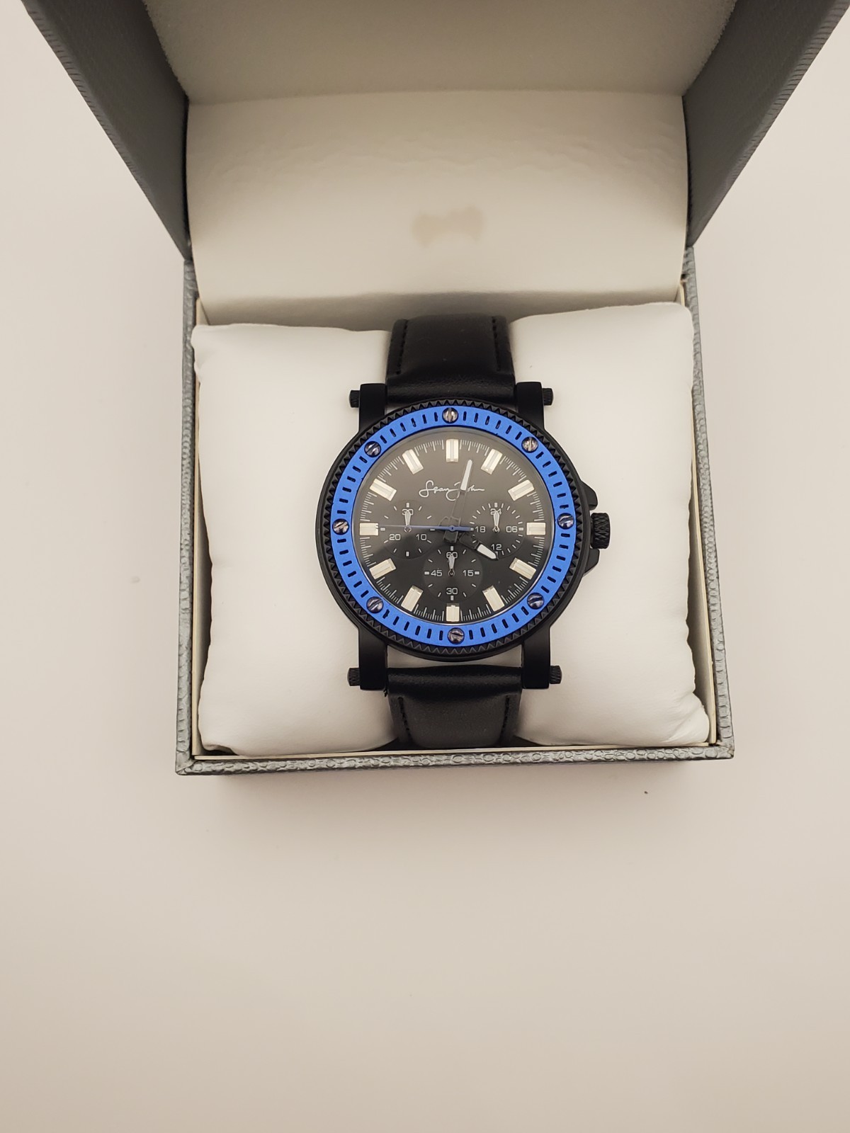Sean John Mens Black Leather Strap Analog Dial Chronograph Quartz Watch