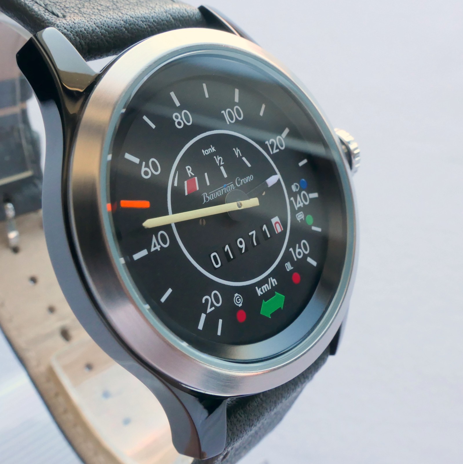 Volkswagen VW 1968 Beetle Bug Kafer Classic Speedometer Car Accessory Watch