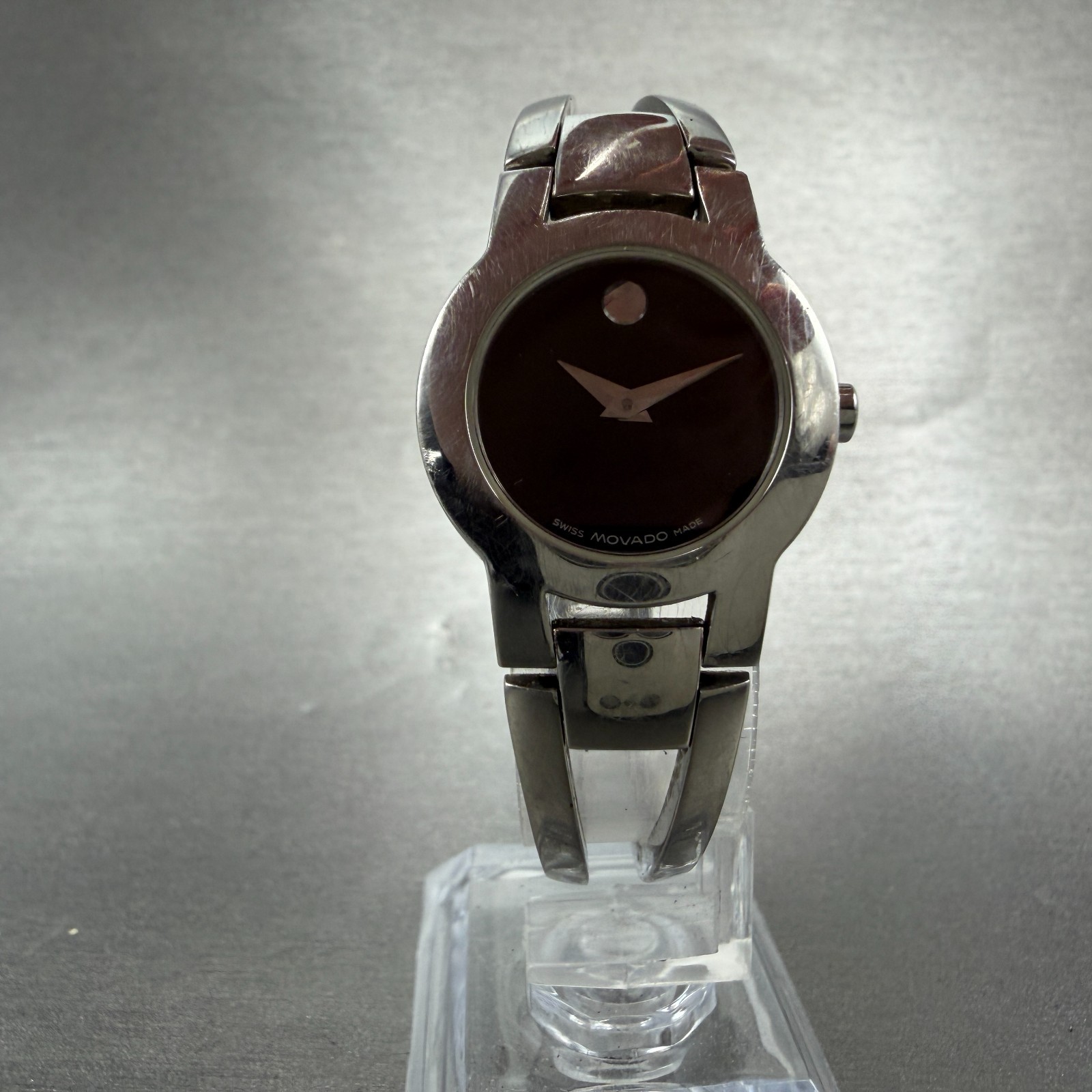 Movado Amorosa Watch Women 24m Black Dial Silver Tone Round 84 E4 1842 NewBat NB