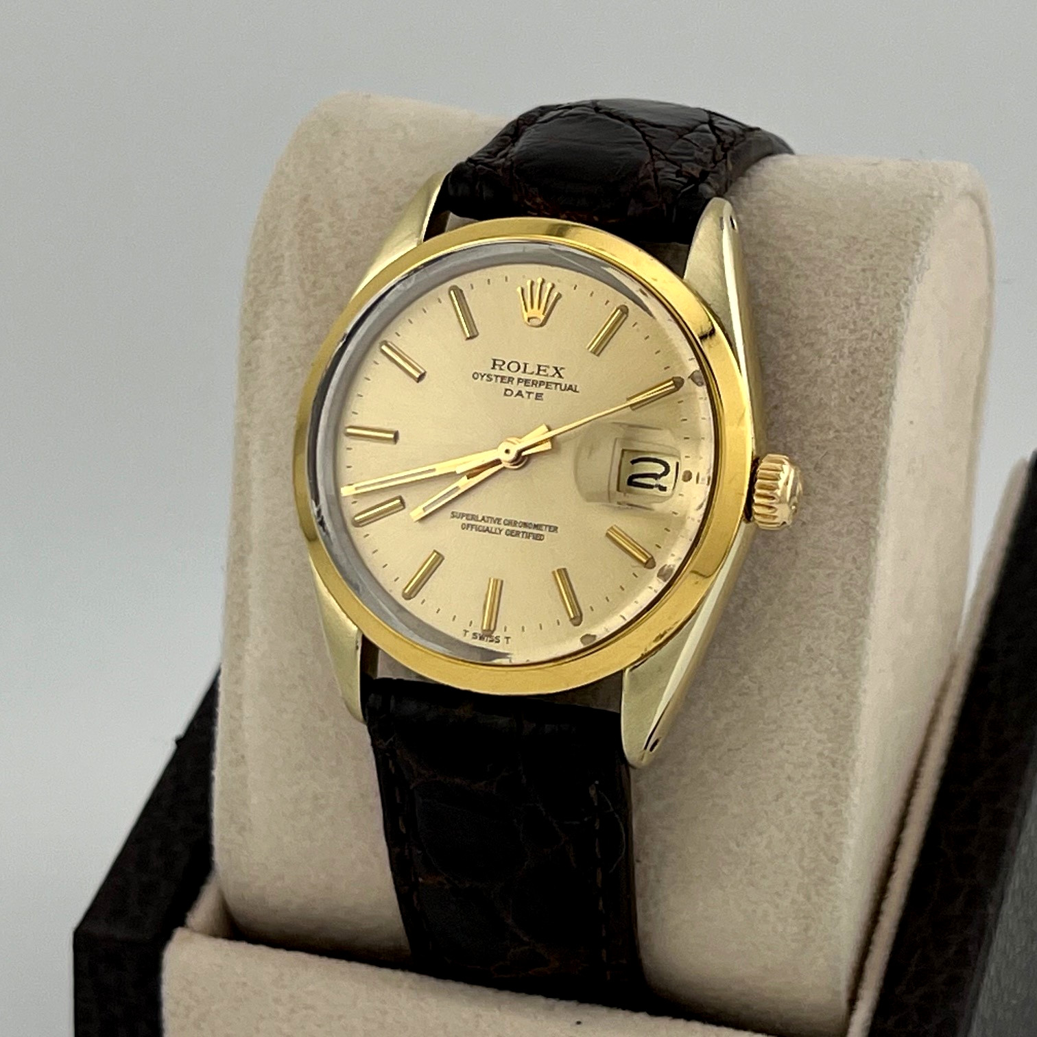 Rolex Oyster Perpetual Date 1550 34mm Champagne Dial 14k Gold Stainless Steel