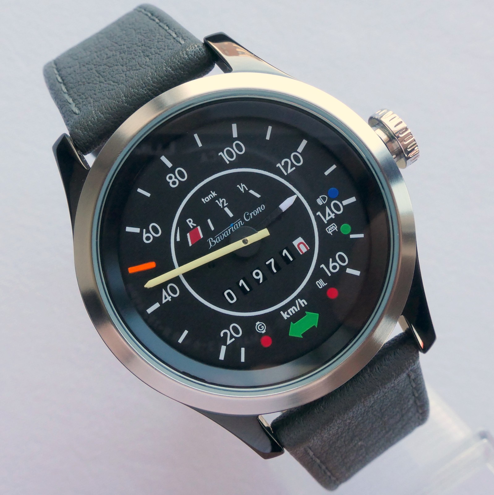Volkswagen VW 1968 Beetle Bug Kafer Classic Speedometer Car Accessory Watch