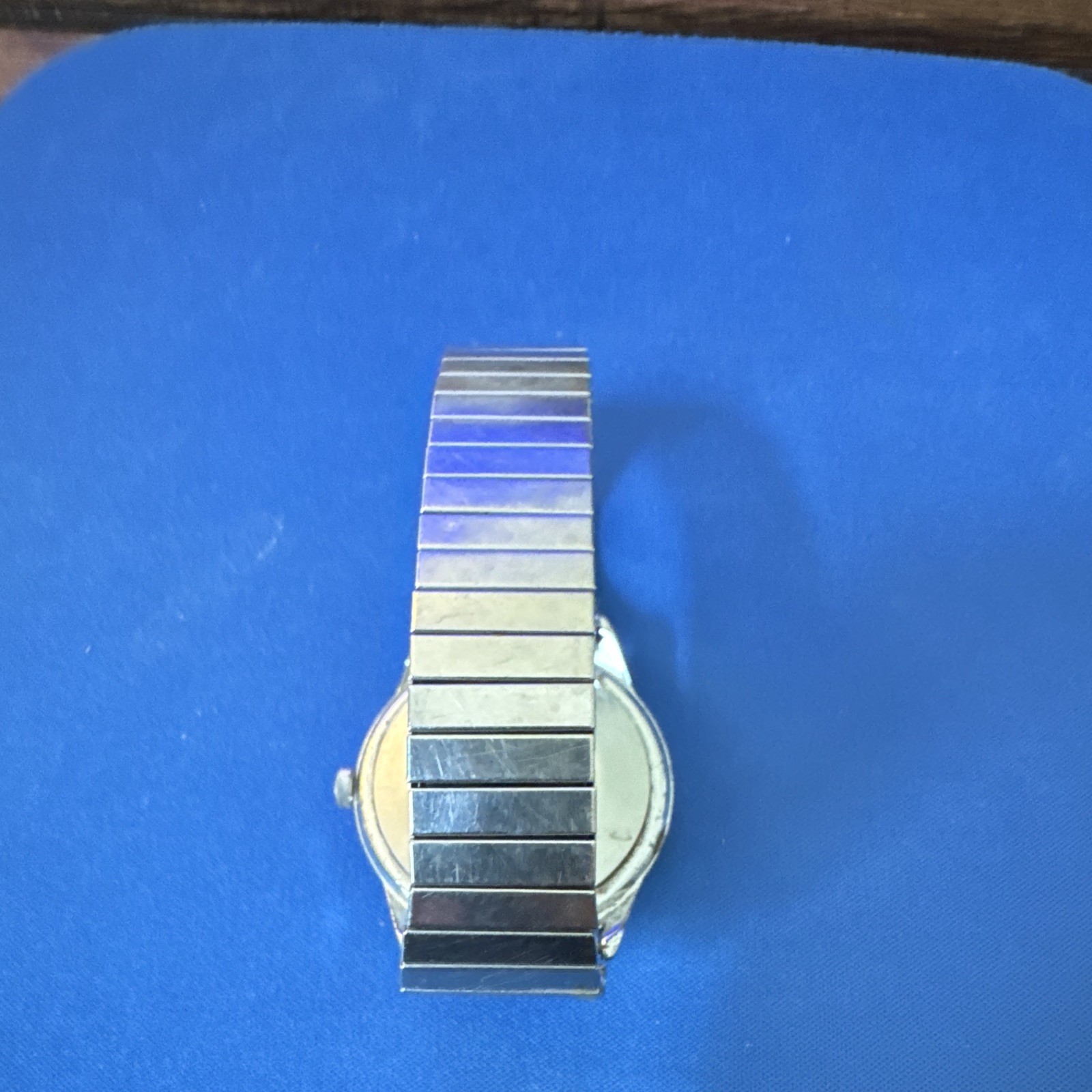Timex Manual Mechanical Analog Silver Dial Date Metal Bracelet Water Resistant