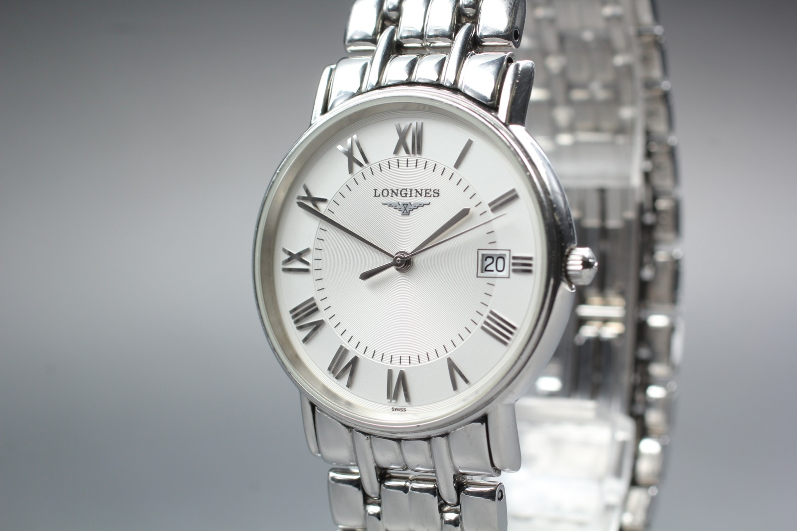 [N MINT] Longines Grand Classic L4.720.4 White Roman Dial Silver Qz Men’s Watch