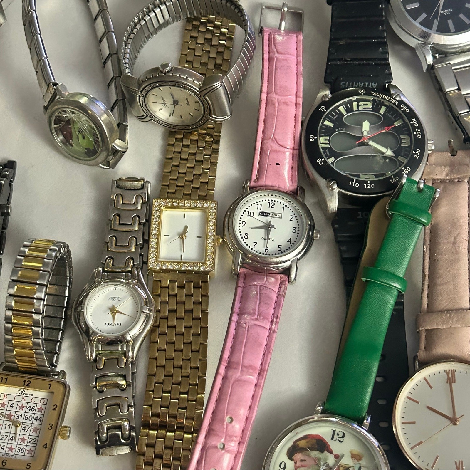 Assorted Watches Used Not Working For Parts Or Pieces lot 17