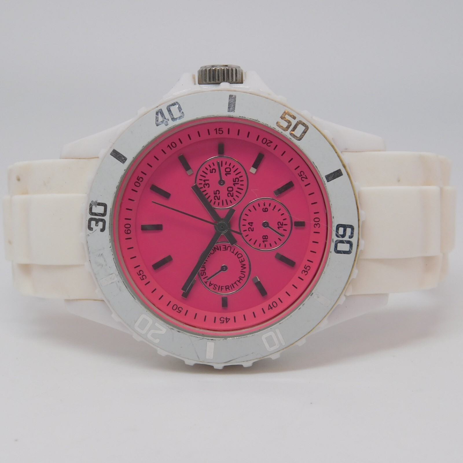 Xhilaration FMDX191 Plastic Bezel Quartz Analog Unisex Watch New Battery