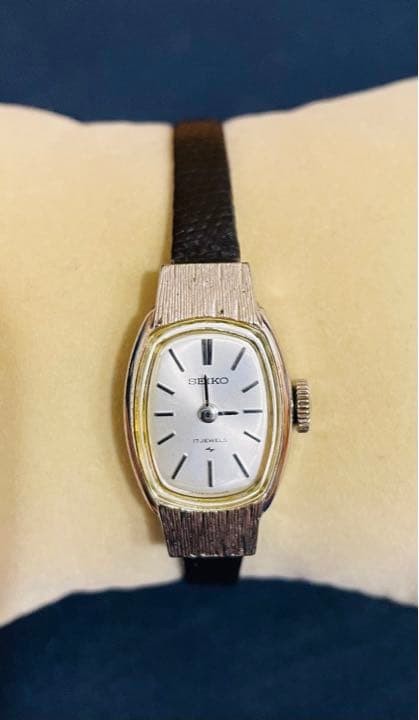 SEIKO manual winding ladies’ watch 11-3360 (junk item)